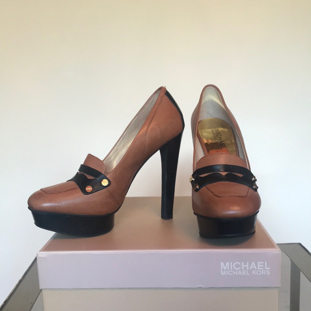 MICHAEL Michael Kors Fallon Platform Size 7
